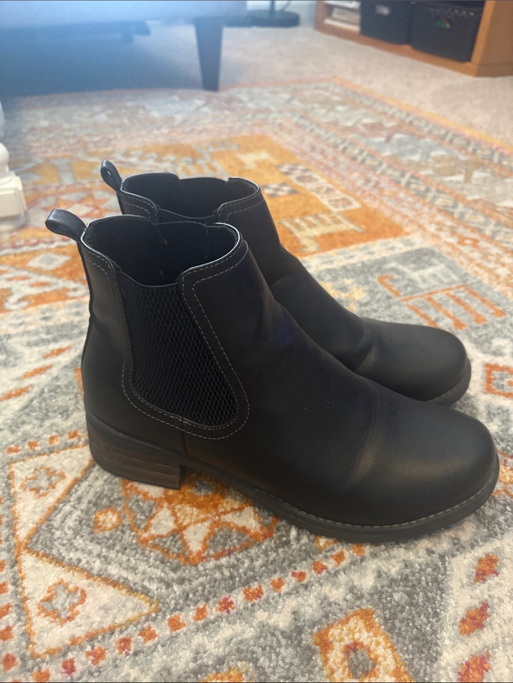 Classic Black Chelsea Ankle Boots, Sz 9.5 W